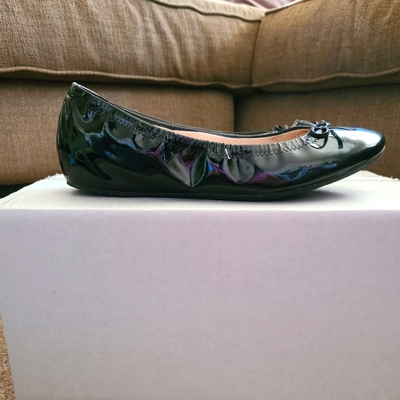 L.K. Bennett Black Flats - Picture 5 of 6